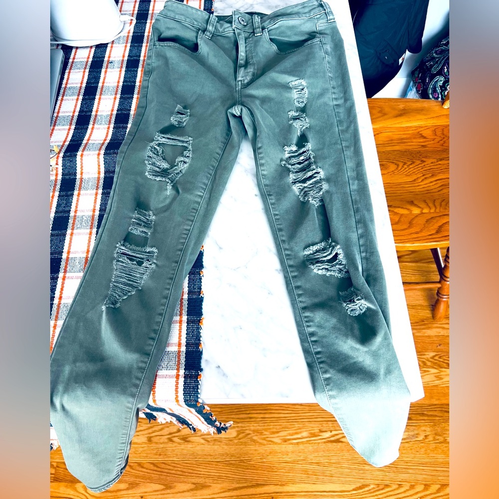 American eagle. Size 6. Green hi-rise jegging